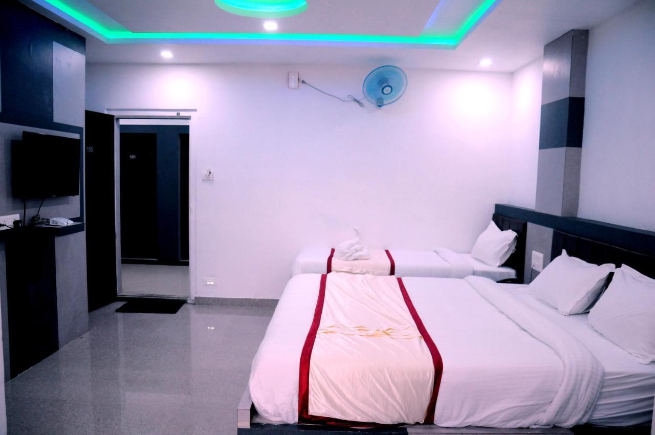 Hotel Shawrya The Grand Madikeri Zewnętrze zdjęcie