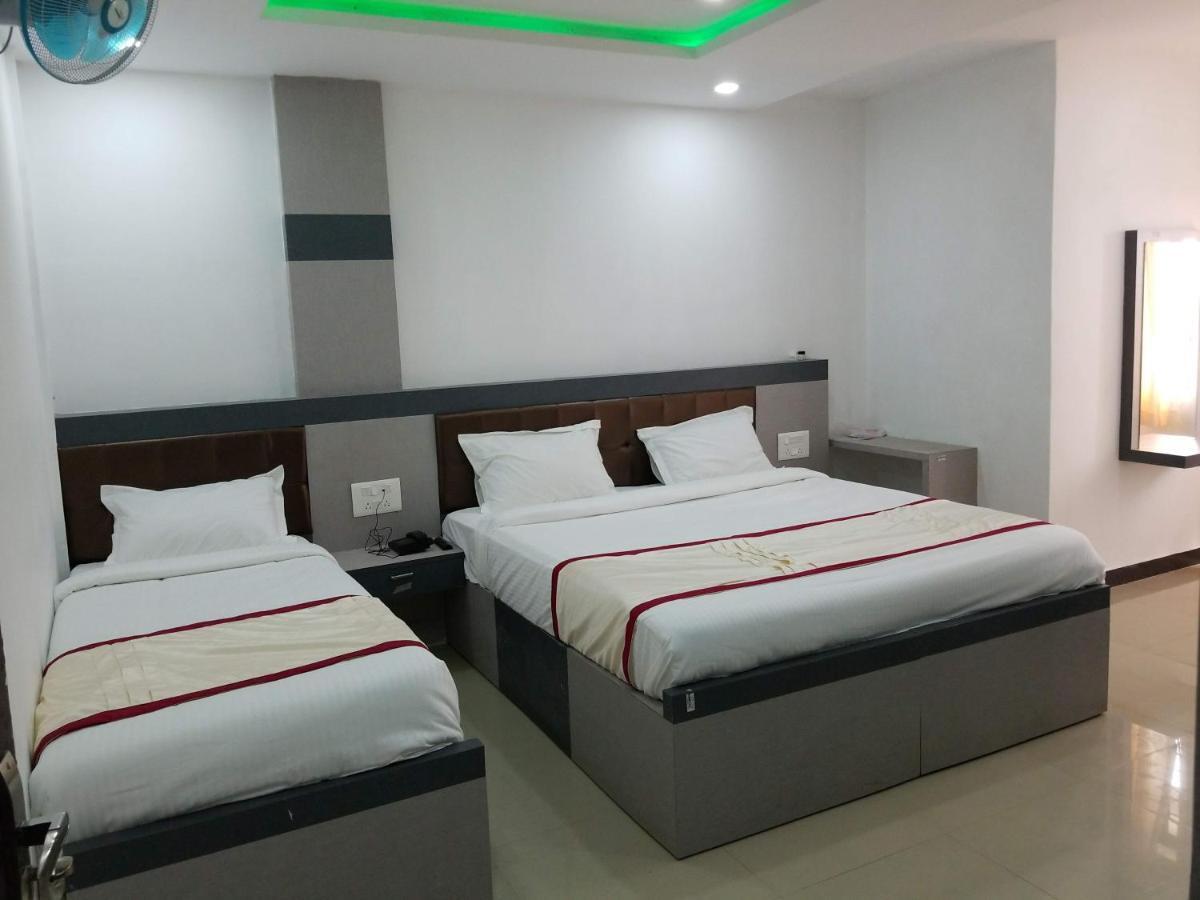 Hotel Shawrya The Grand Madikeri Zewnętrze zdjęcie
