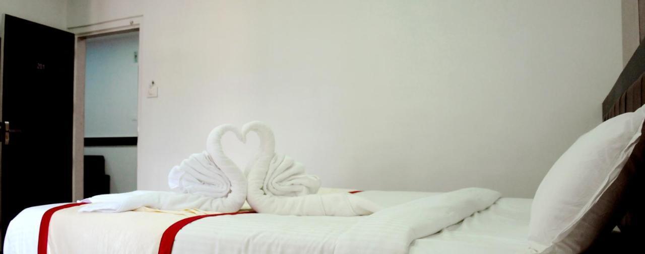 Hotel Shawrya The Grand Madikeri Zewnętrze zdjęcie