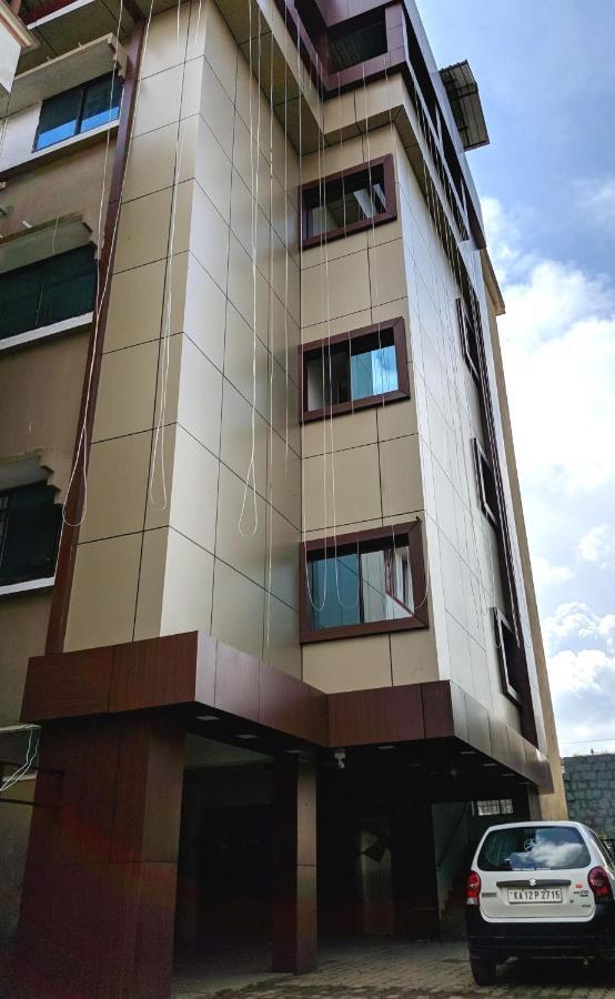 Hotel Shawrya The Grand Madikeri Zewnętrze zdjęcie