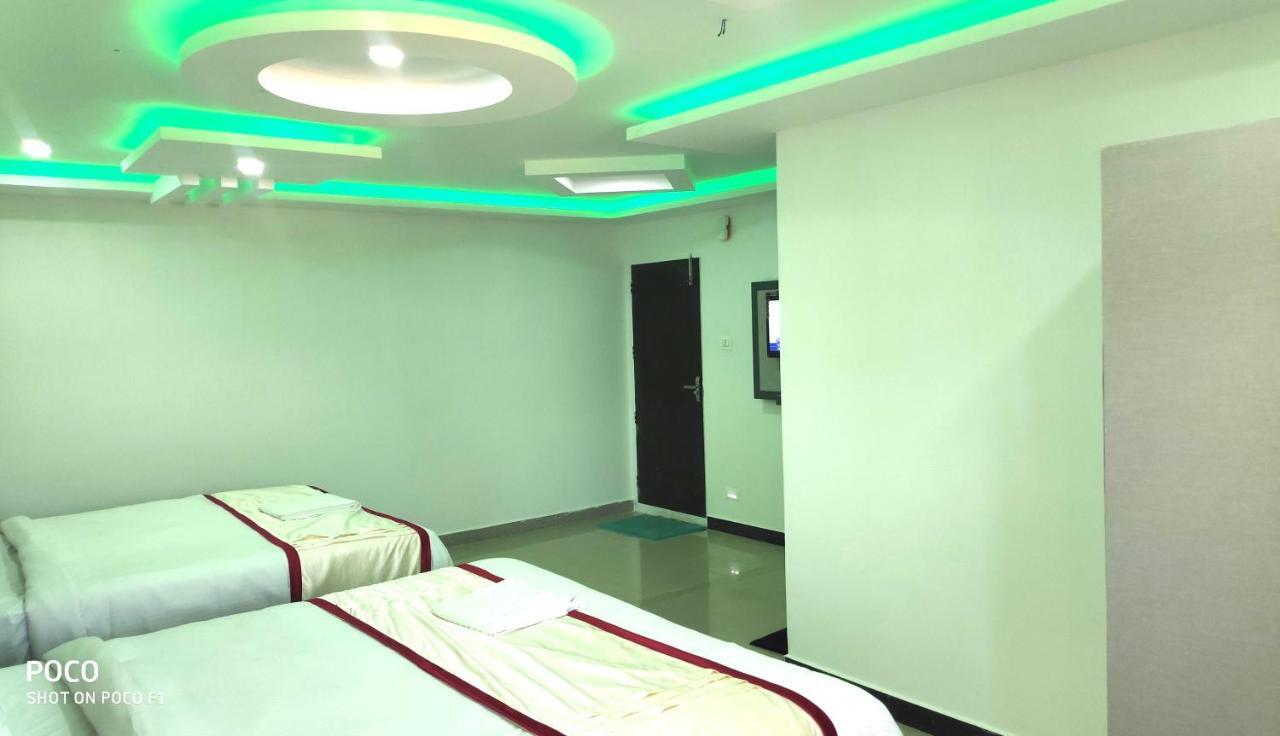 Hotel Shawrya The Grand Madikeri Zewnętrze zdjęcie